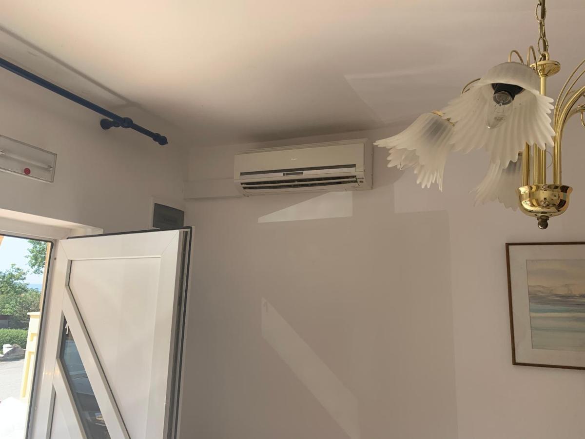 Apartmani Noelle Novi Vinodolski Kültér fotó