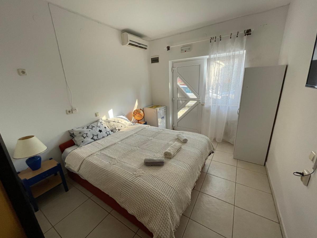 Apartmani Noelle Novi Vinodolski Kültér fotó