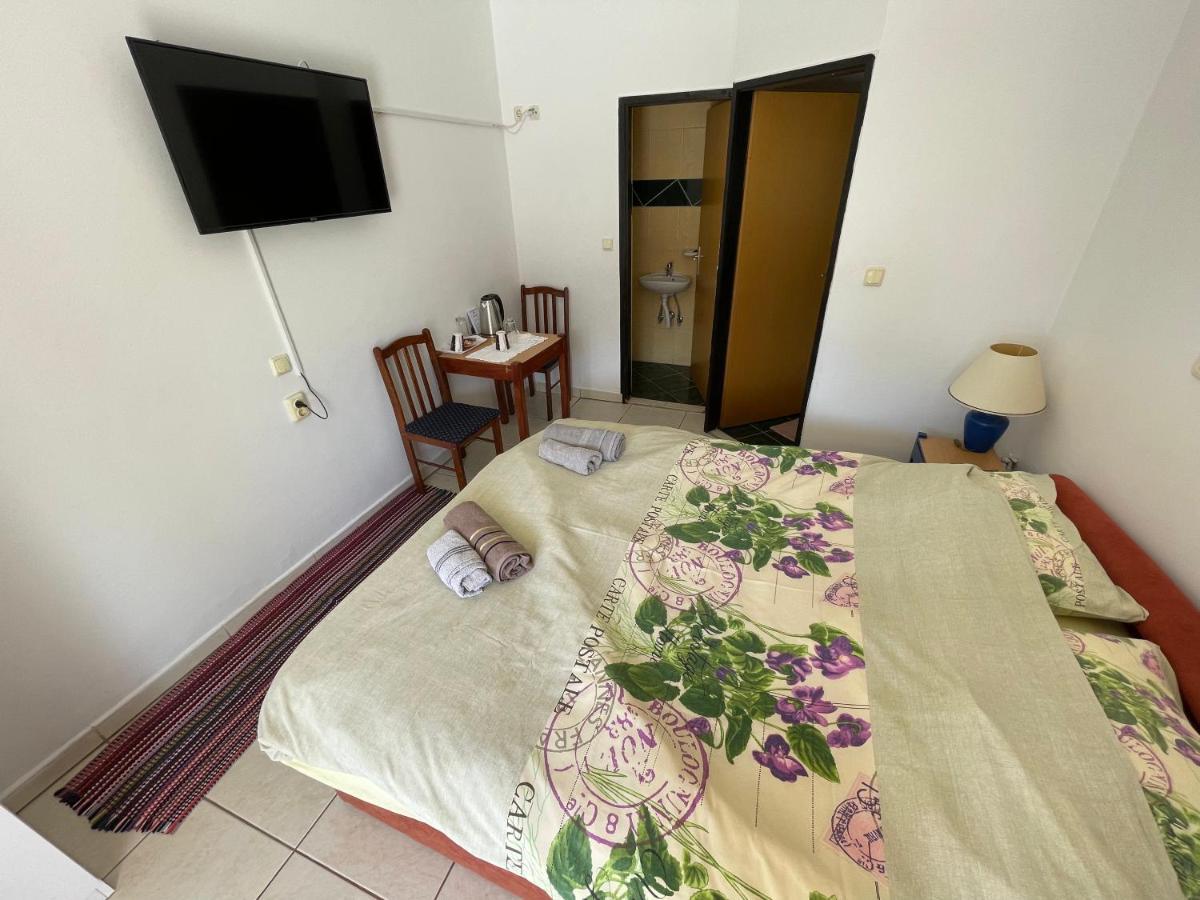 Apartmani Noelle Novi Vinodolski Kültér fotó