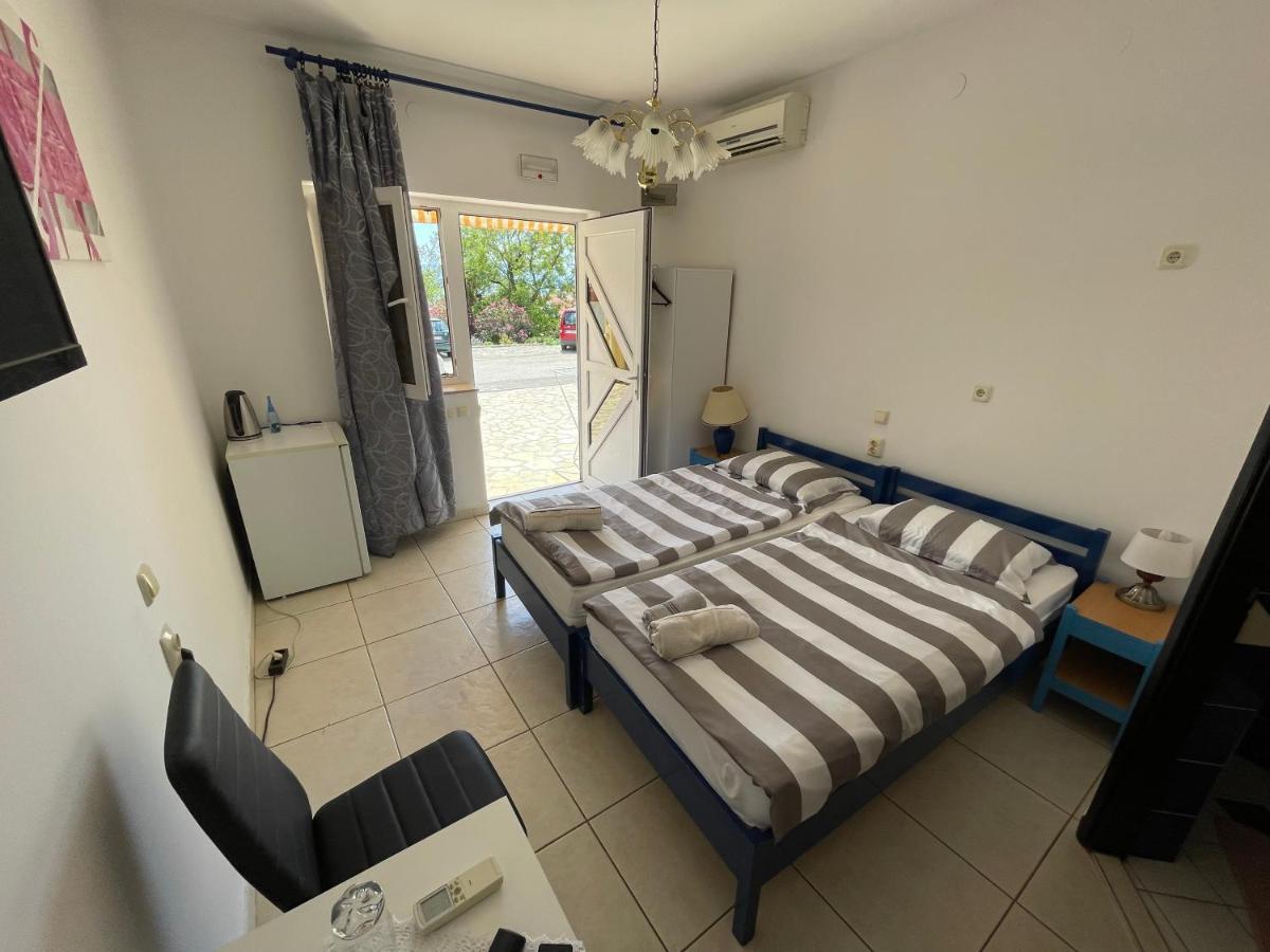 Apartmani Noelle Novi Vinodolski Kültér fotó